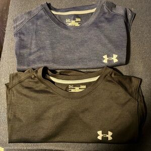 Under Armour Tanks. Loose. Heatgear. Large. Blue/Black. One has tiny snag.
